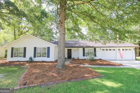 2821 Clayton Dr, Valdosta, GA 31602