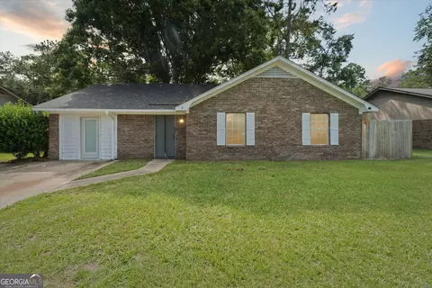 832 Ridgewood Way, Hinesville, GA 31313