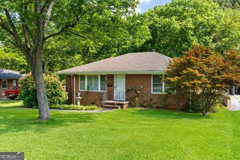 1070 Elaine Dr, Forest Park, GA 30297