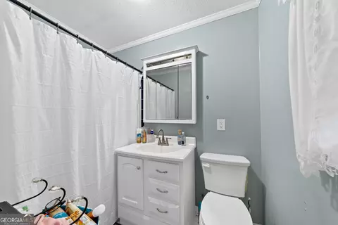 Bath - 116 Sitton Ave, Gordon, GA 31031 photo 1 of 3