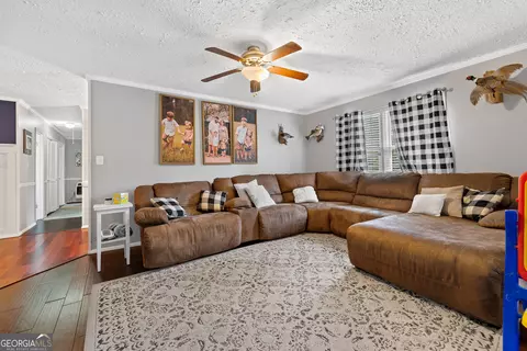 Living - 116 Sitton Ave, Gordon, GA 31031 photo 1 of 1