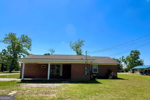 Exterior - 55 Third Ave, Hazlehurst, GA 31539 photo 3 of 4
