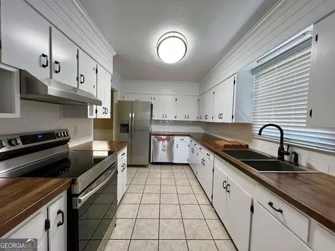 Kitchen - 55 Third Ave, Hazlehurst, GA 31539 photo 1 of 3