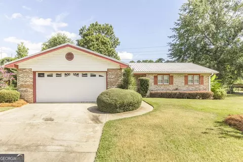 103 Sunnybrook Ct, Warner Robins, GA 31088