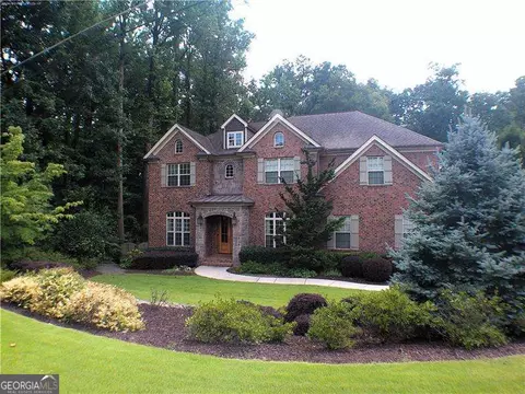 1356 Nerine Cir, Dunwoody, GA 30338