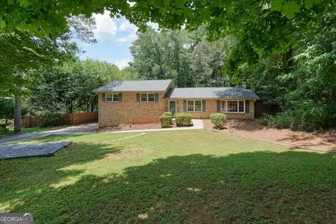336 Stockwood Dr, Woodstock, GA 30188