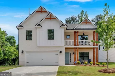 377 Waterbluff Dr, Mableton, GA 30126