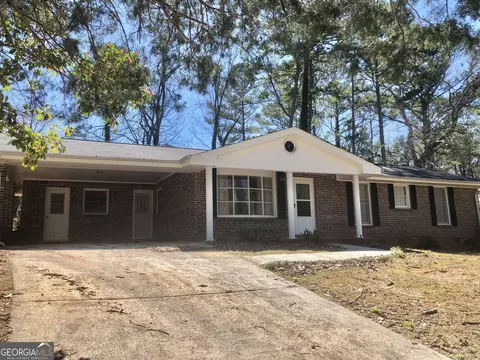 4572 Sahara Dr SW, Atlanta, GA 30331