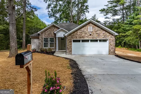 607 1st St, Lafayette, GA 30728