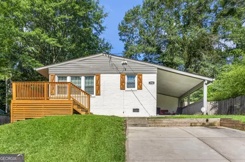 716 Amber Pl NW, Atlanta, GA 30331