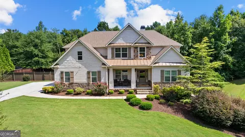 140 Burkwood Ct, Fayetteville, GA 30215