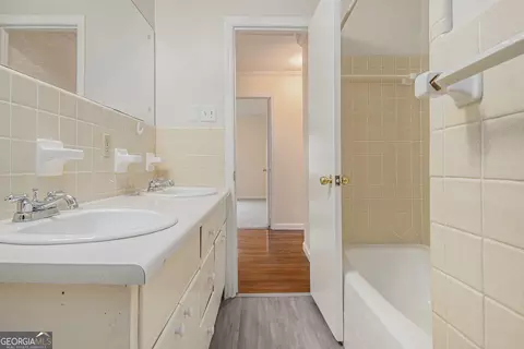 Bath - 9 Ridge Dr, Hampton, GA 30228 photo 1 of 2