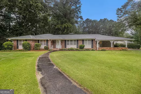 Exterior - 9 Ridge Dr, Hampton, GA 30228 photo 4 of 6