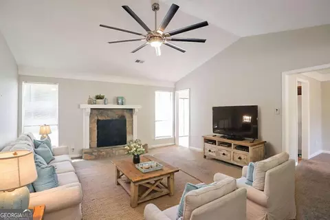 Living - 5404 Biffle Downs Rd, Stone Mountain, GA 30088 photo 1 of 8
