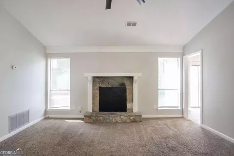 Living - 5404 Biffle Downs Rd, Stone Mountain, GA 30088 photo 3 of 8