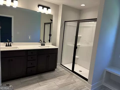 Bath - 4111 Millstone Park Ln #3A, Gainesville, GA 30504 photo 3 of 8