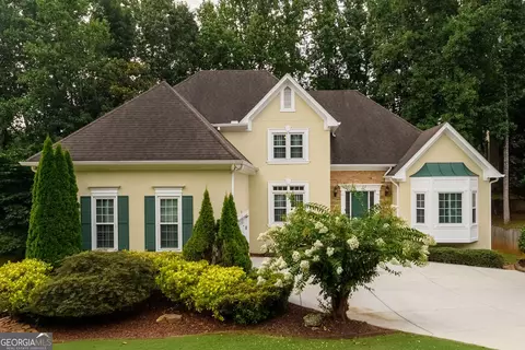 1202 Lake Washington Dr, Lawrenceville, GA 30043