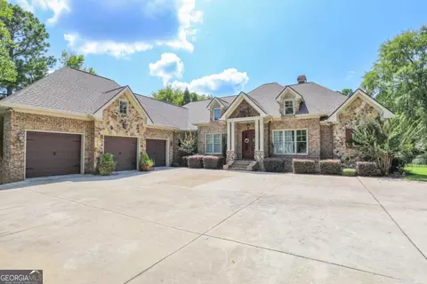 141 Arbor Way NE, Milledgeville, GA 31061