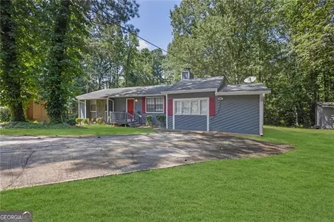 194 Lexington Ct, Riverdale, GA 30274