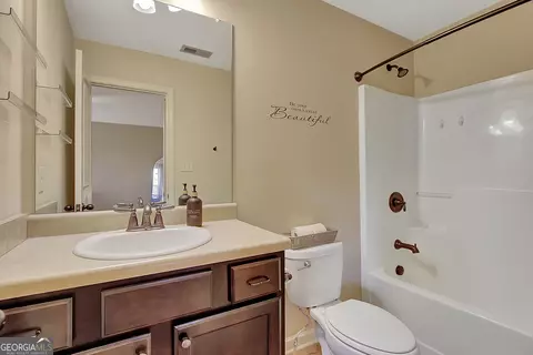 Bath - 568 Kory Dr, Newnan, GA 30263 photo 3 of 4