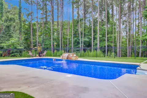 Exterior - 568 Kory Dr, Newnan, GA 30263 photo 5 of 6