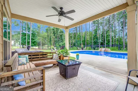 Exterior - 568 Kory Dr, Newnan, GA 30263 photo 3 of 6
