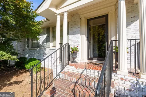 Exterior - 421 Mcdaniel St, Monroe, GA 30655 photo 2 of 5