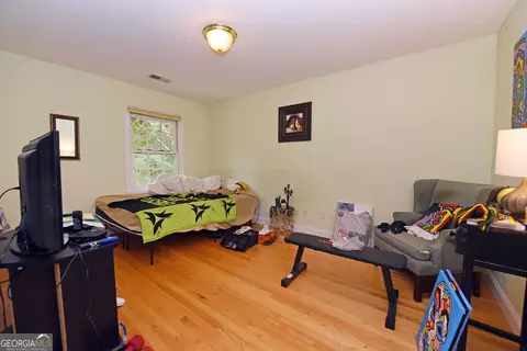 Bedroom - 919 Deer Chase Rd, Toccoa, GA 30577 photo 7 of 13