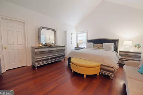 Bedroom - 919 Deer Chase Rd, Toccoa, GA 30577 photo 2 of 13