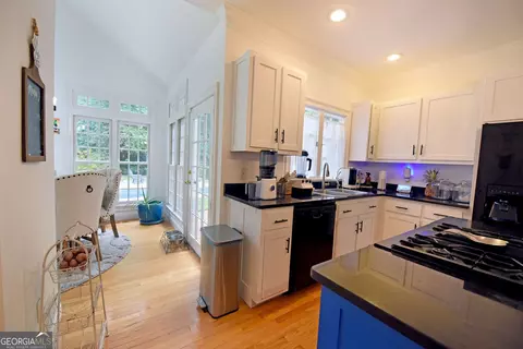 Kitchen - 919 Deer Chase Rd, Toccoa, GA 30577 photo 3 of 3