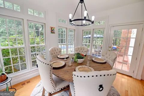 Dining - 919 Deer Chase Rd, Toccoa, GA 30577 photo 3 of 4