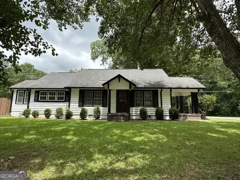 558 Macedonia Rd, Newnan, GA 30263