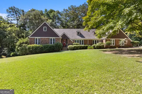 42 Oak Creek Cir, Toccoa, GA 30577