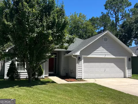 112 Clinton Ct, Saint Marys, GA 31558
