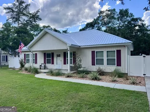 182 Tattnall St, Reidsville, GA 30453