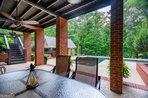 Exterior - 100 Lakeshore Pointe Pointe, Lagrange, GA 30240 photo 13 of 17