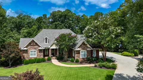 100 Lakeshore Pointe Pointe, Lagrange, GA 30240