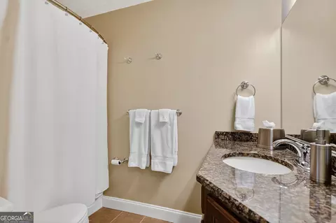 Bath - 100 Lakeshore Pointe Pointe, Lagrange, GA 30240 photo 9 of 9