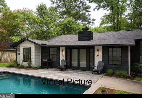 837 Forest Path, Stone Mountain, GA 30088 photo 2