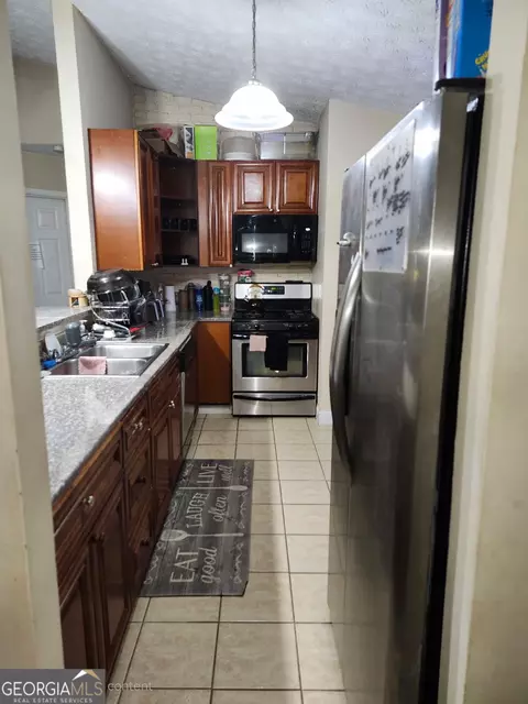 837 Forest Path, Stone Mountain, GA 30088 photo 11