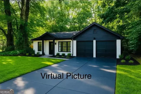 837 Forest Path, Stone Mountain, GA 30088 photo 3