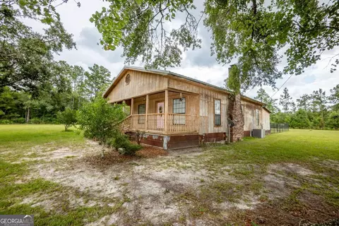 Exterior - 16192 Raybon Rd E, Nahunta, GA 31553 photo 9 of 12