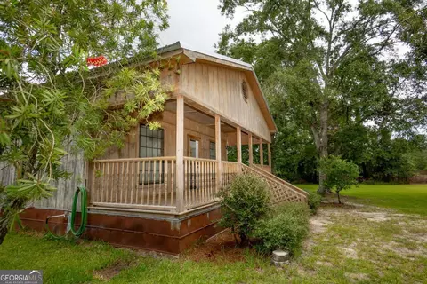 Exterior - 16192 Raybon Rd E, Nahunta, GA 31553 photo 6 of 12