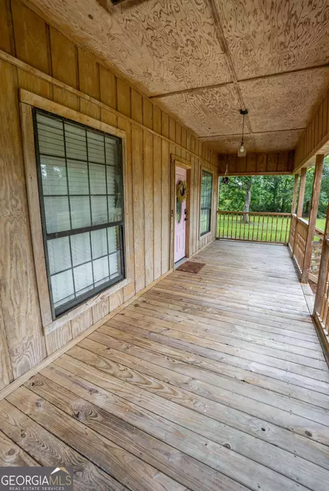 Exterior - 16192 Raybon Rd E, Nahunta, GA 31553 photo 4 of 12