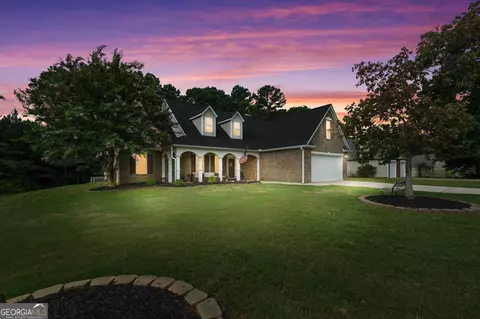 Exterior - 101 Crestwood Ct, Hampton, GA 30228 photo 2 of 5