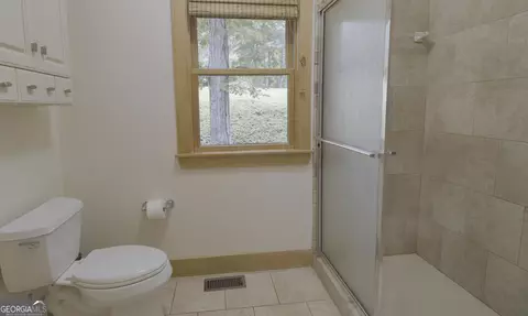 Bath - Undisclosed, Demorest, GA 30535 photo 2 of 5