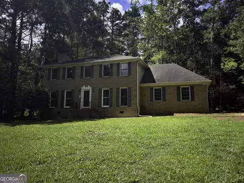 165 Forest Lake Dr, Fayetteville, GA 30215