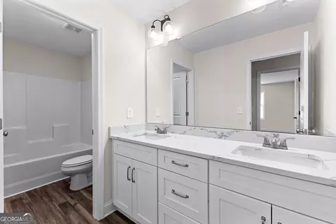 Bath - 84 Maple Ln, Williamson, GA 30292 photo 2 of 3