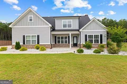 84 Maple Ln, Williamson, GA 30292