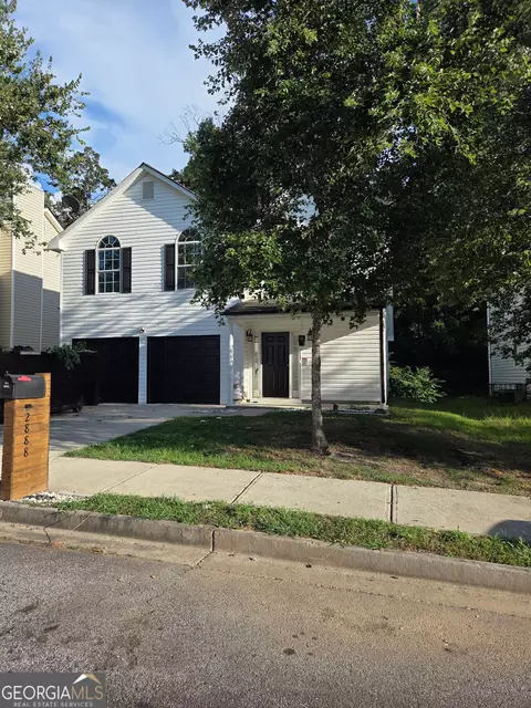 2888 Two Lake Cir, Atlanta, GA 30349